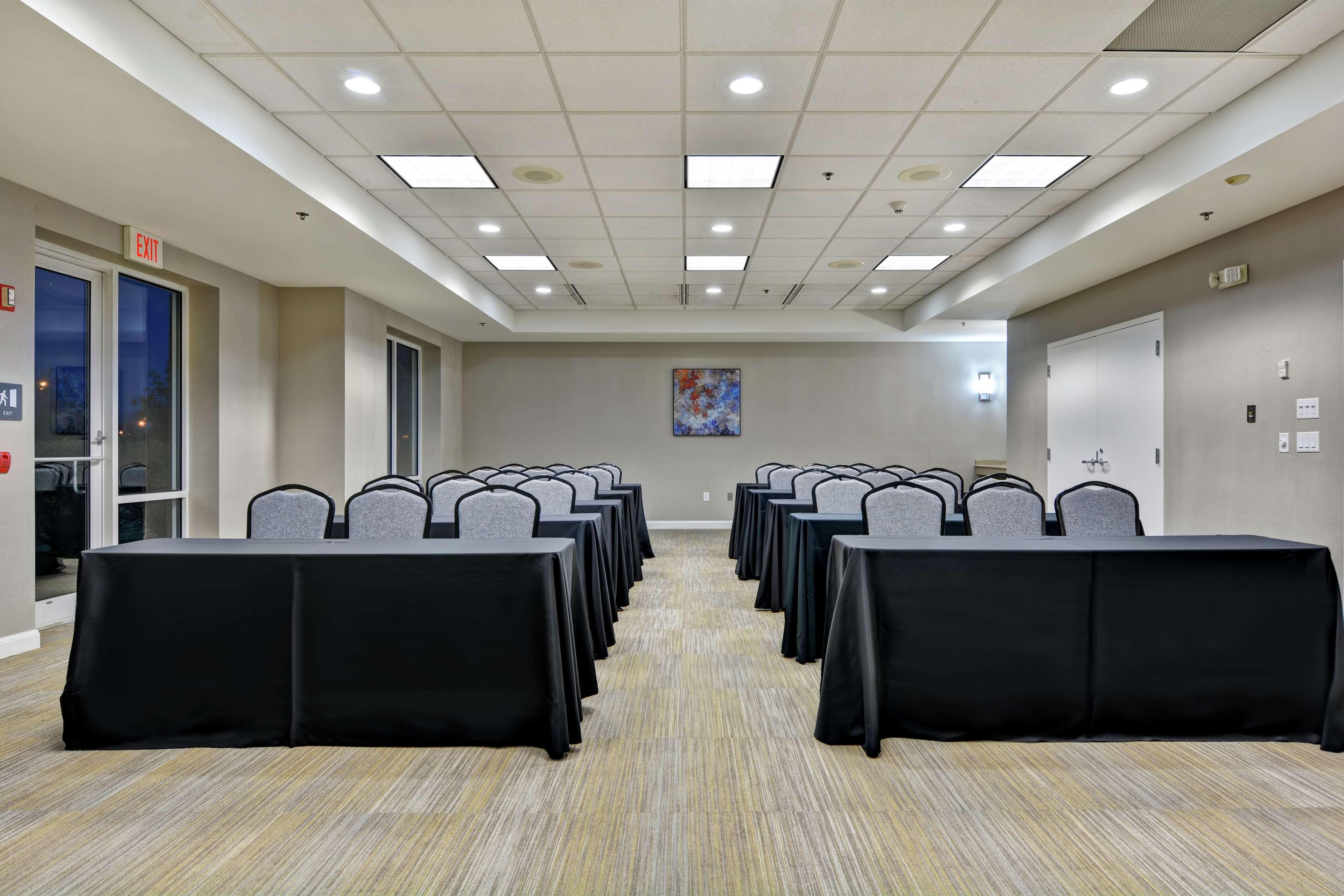 Hilton Garden Inn Appleton/Kimberly Экстерьер фото